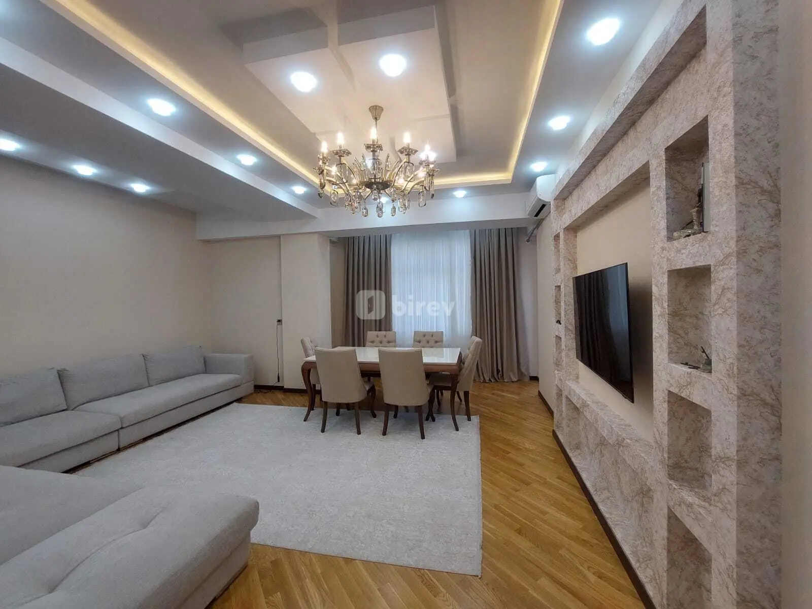 4-комнатная квартира, Насиминский район, Hüseynbala Əliyev küç., Баку — фото 1