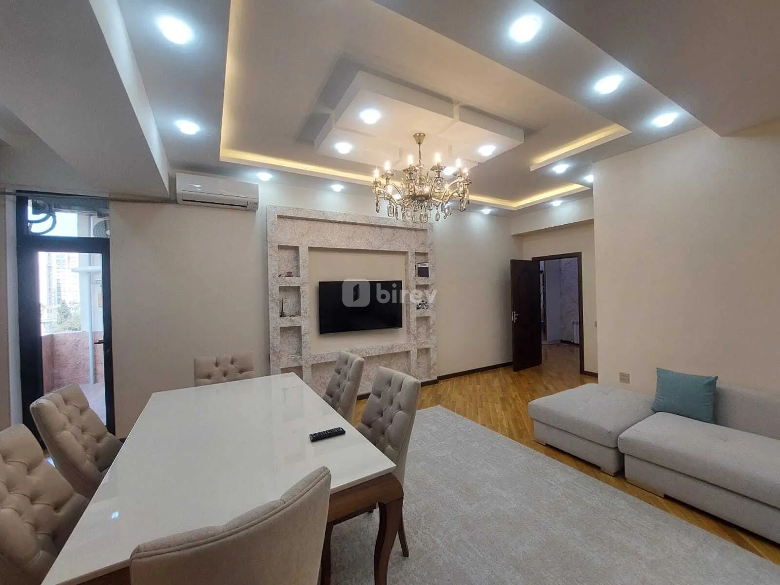 4-комнатная квартира, Насиминский район, Hüseynbala Əliyev küç., Баку — фото 2