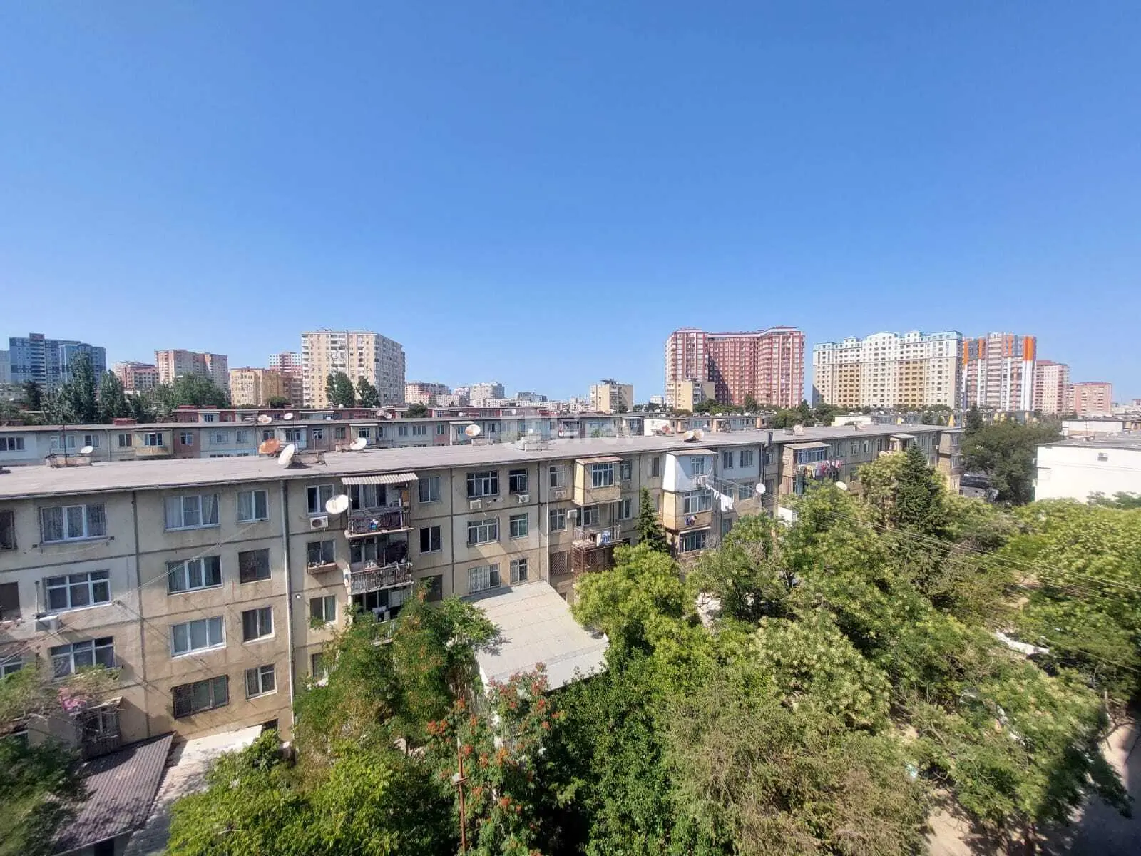 4-комнатная квартира, Насиминский район, Hüseynbala Əliyev küç., Баку — фото 18