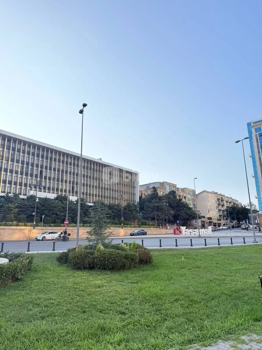 3-комнатная квартира, Ясамальский район, Tağı Şahbazi küç., Баку — фото 1