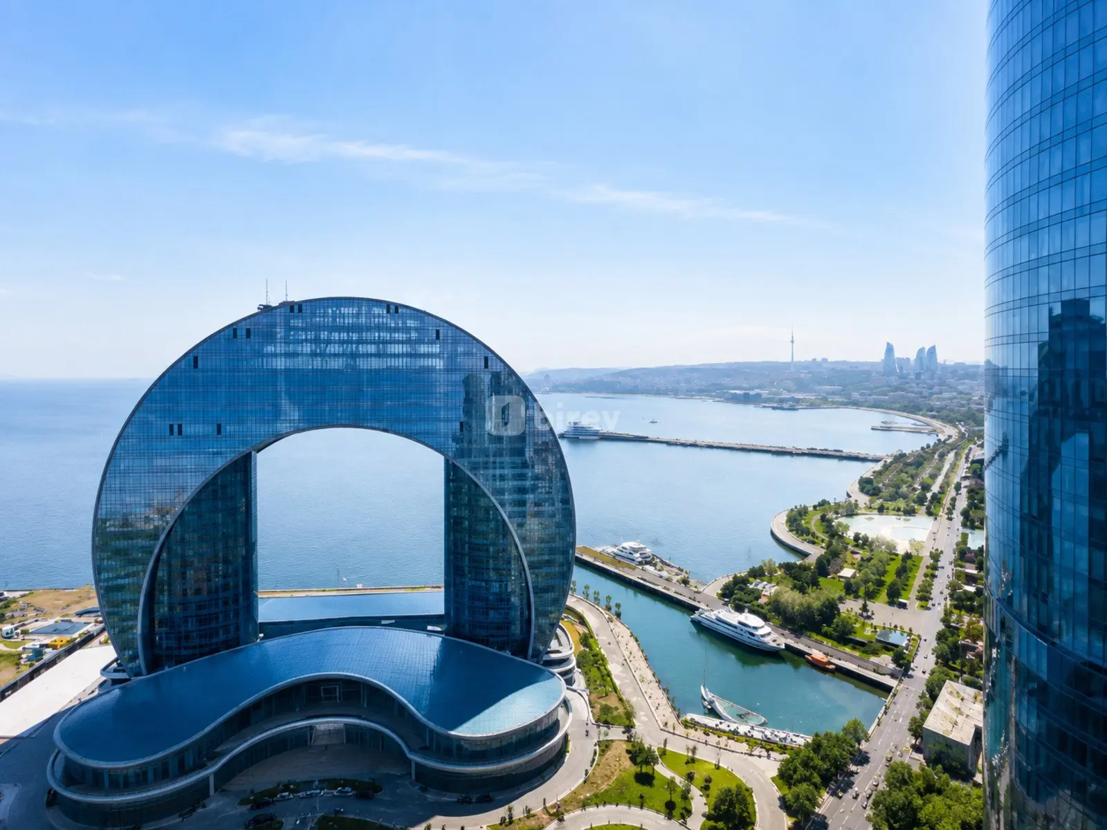 2-комнатная квартира, Сабаильский район, Neftçilər pr., 68., Баку — фото 1