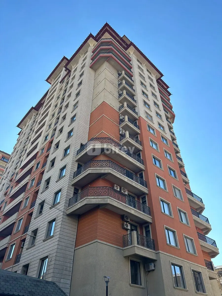 4-комнатная квартира, Низаминский район, Elif Haciyev küçəsi, Баку — фото 8