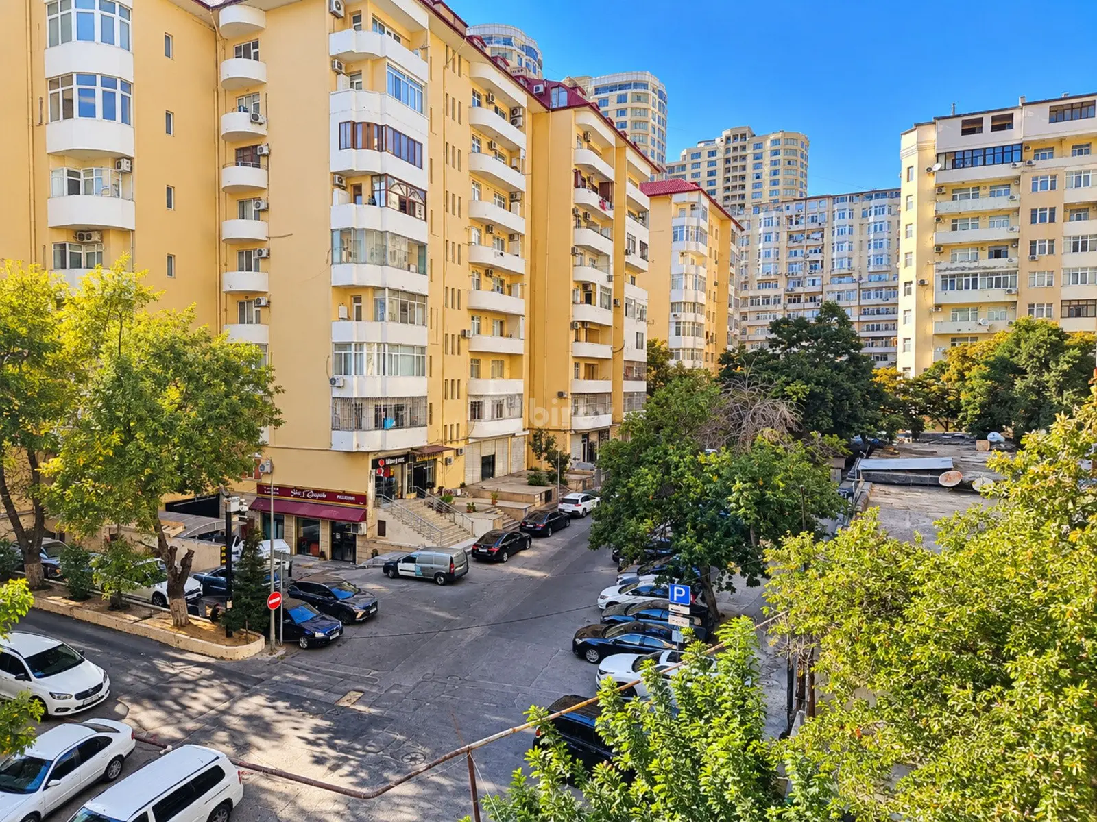 3-комнатная квартира, Ясамальский район, Fuad İbrahimbəyov küçəsi, Баку — фото 1