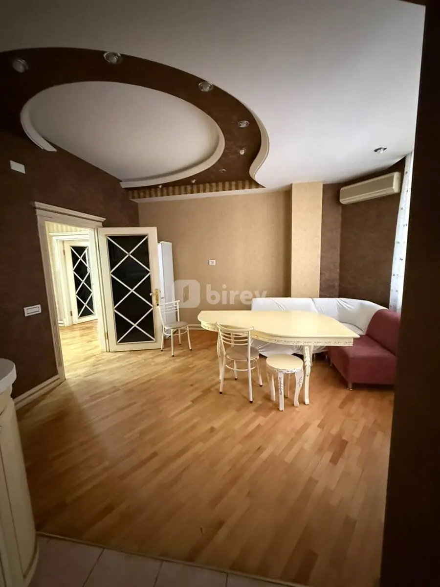 3-комнатная квартира, Бинагадинский район, Cəfər Xəndan küç., Баку — фото 11
