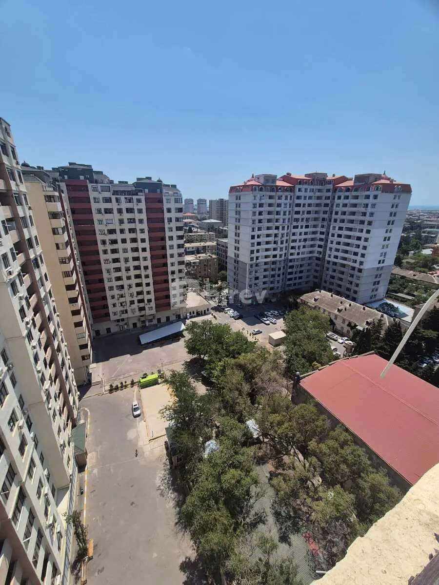 3-комнатная квартира, пос. 8-й километр, Mehdi Abbasov küçəsi, Низаминский район — фото 2