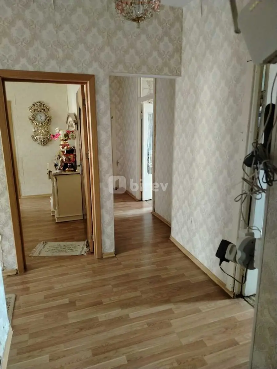 5-комнатная квартира, пос. Старые Гюнешли, İnqilab İsmayılov küç. 50B, Хатаинский район — фото 9