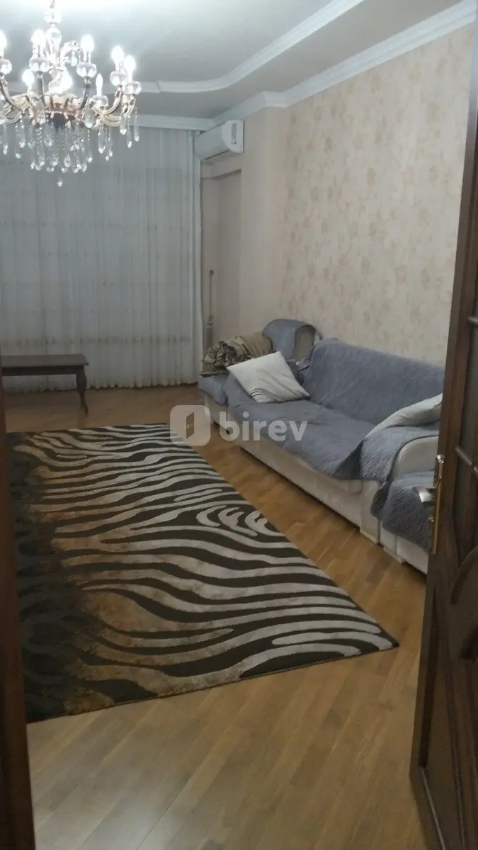 3-комнатная квартира, Насиминский район, Azadlıq prospekti, Баку — фото 1