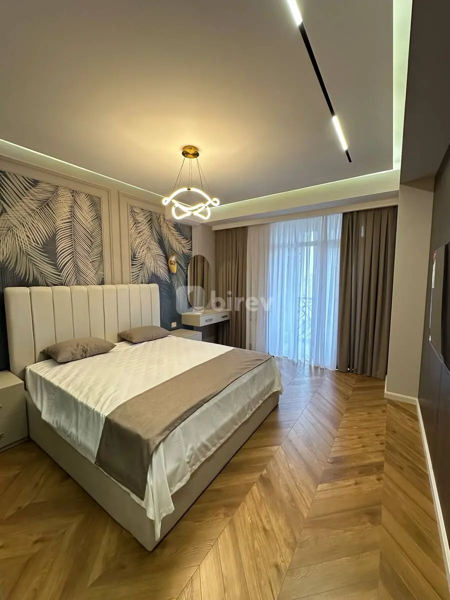 3-комнатная квартира, Насиминский район, Azadlıq pr., Баку — фото 1