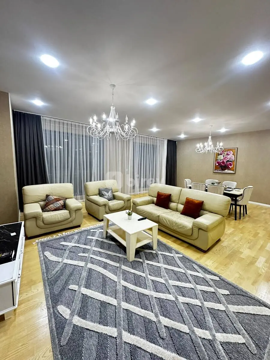 3-комнатная квартира, Насиминский район, Neftçilər pr., Баку — фото 3