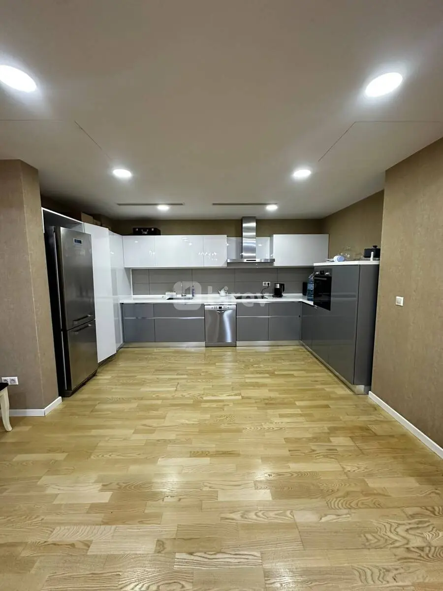 3-комнатная квартира, Насиминский район, Neftçilər pr., Баку — фото 6