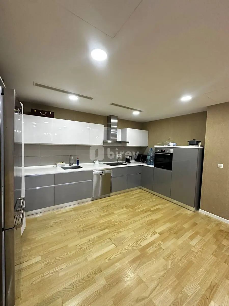 3-комнатная квартира, Насиминский район, Neftçilər pr., Баку — фото 7