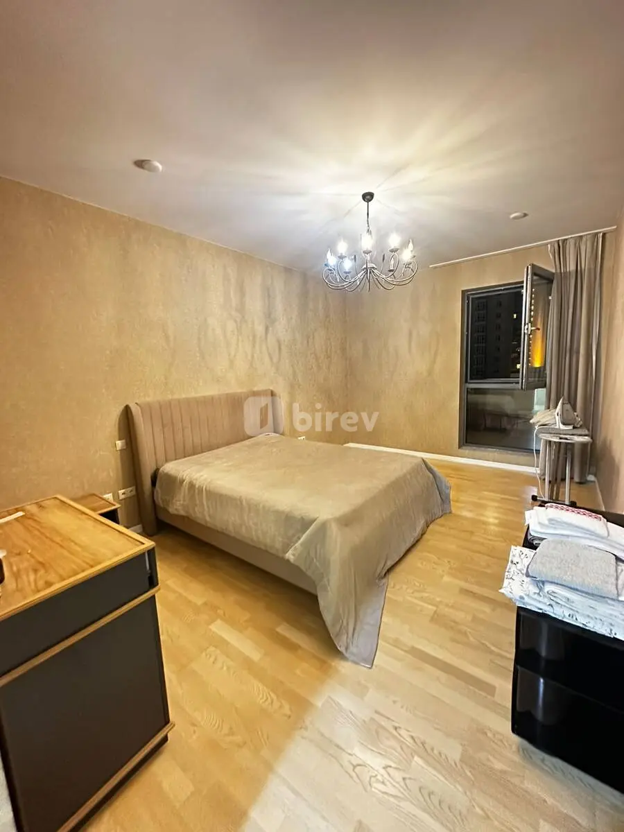 3-комнатная квартира, Насиминский район, Neftçilər pr., Баку — фото 9