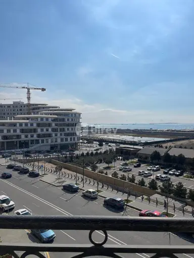 3 otaqlı mənzil, Ağ şəhər q.