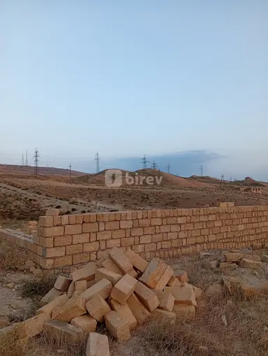 2 sot torpaq, Qobu q.