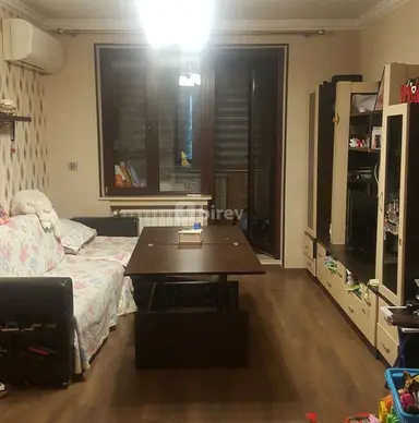 2 otaqlı mənzil, 8-ci kilometr q.