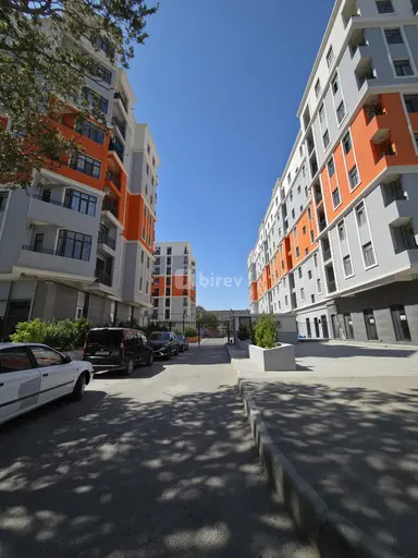 3 otaqlı mənzil, Bakıxanov q.