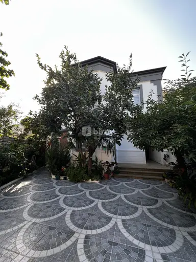 6 otaqlı həyət evi, Badamdar q.