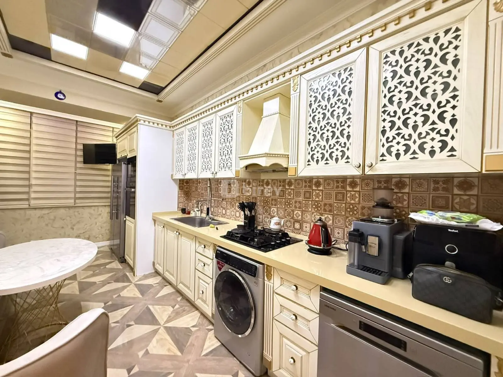 3-комнатная квартира, Ясамальский район, Yeni Yasamal qəs, Баку — фото 14