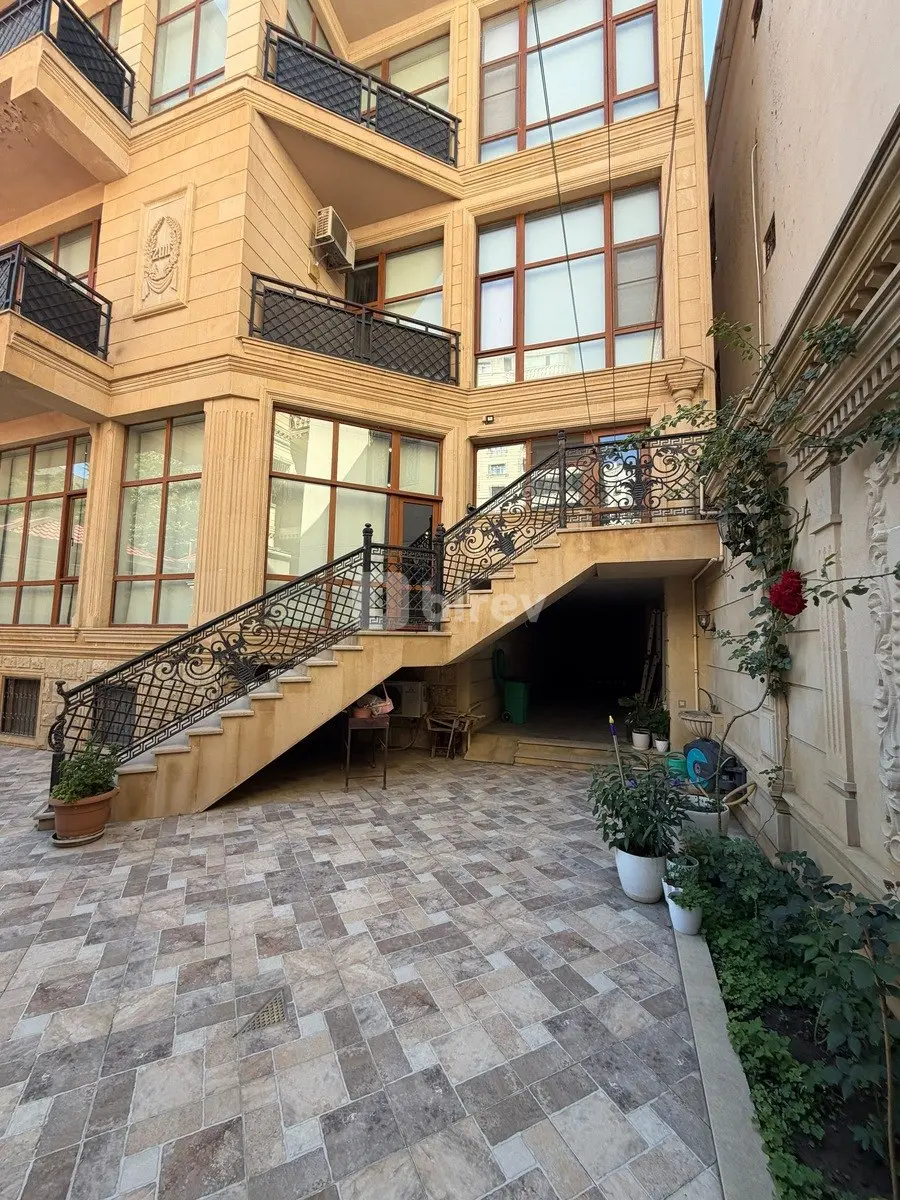7-комнатный дом, Бинагадинский район, Ənvər Əlixanov küçəsi, Баку — фото 2