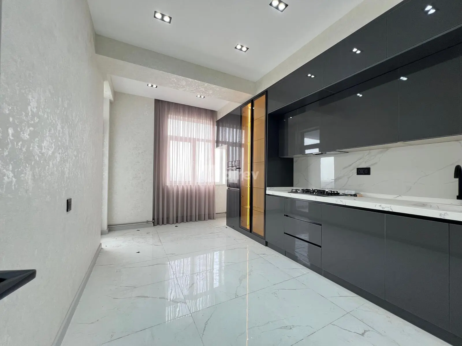 3-комнатная квартира, Низаминский район, Əlif Hacıyev küçəsi, Баку — фото 3