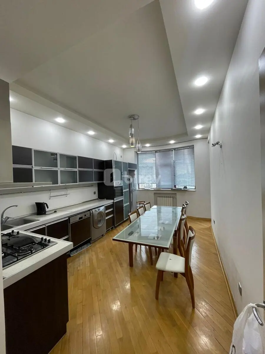 4-комнатная квартира, Насиминский район, Azadlıq prospekti, Баку — фото 7