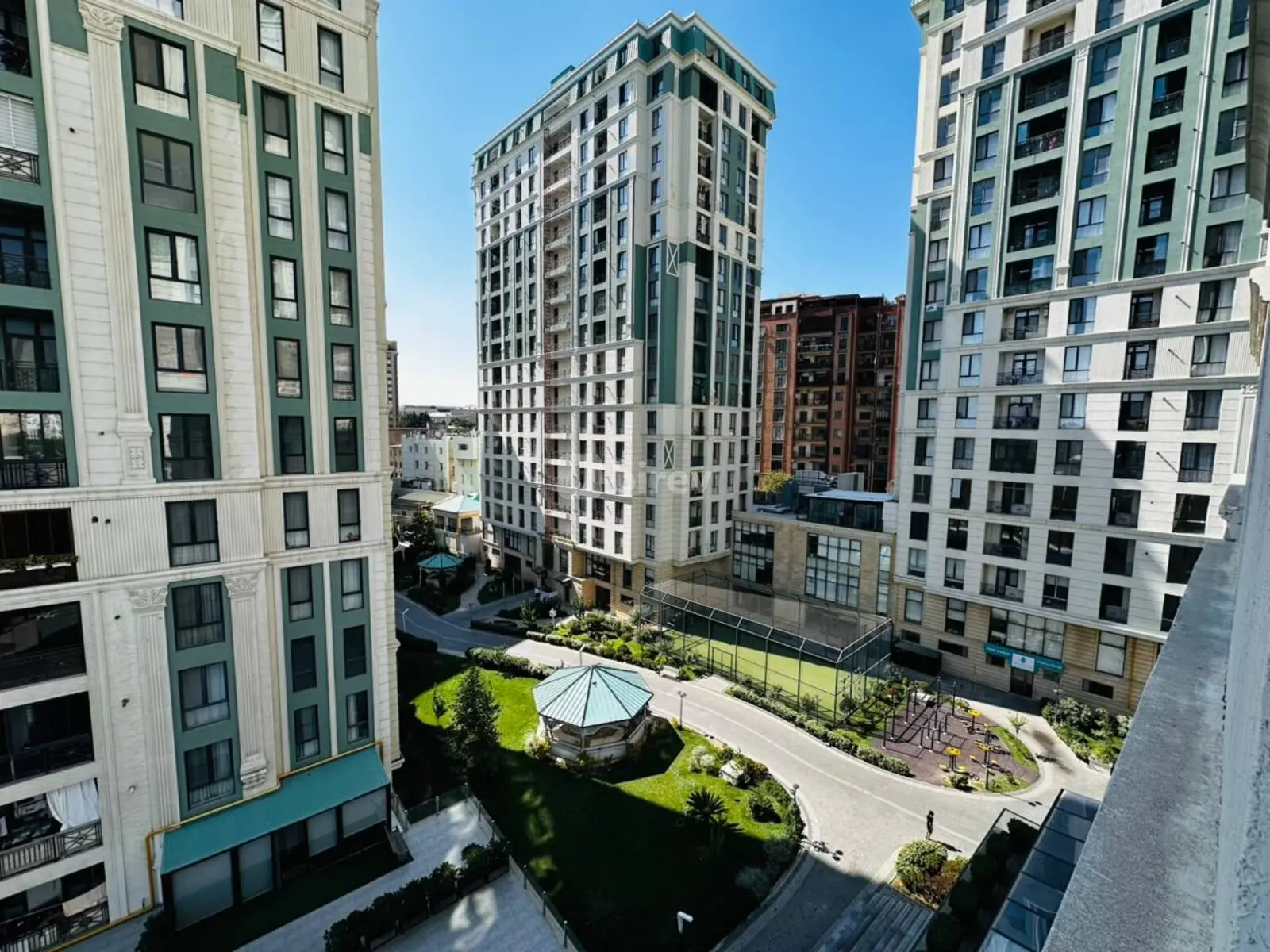 4-комнатная квартира, Наримановский район, Balaəmi Dadaşov küç., Баку — фото 4