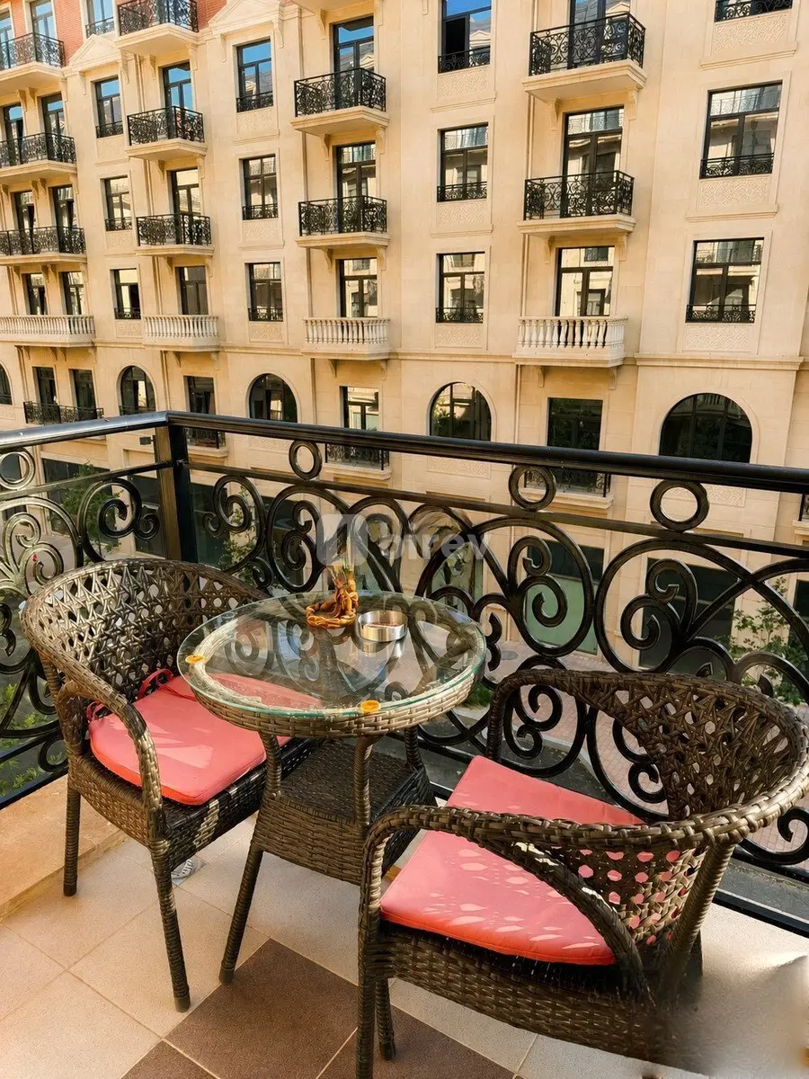 3-комнатная квартира, пос. Белый город, 3 cü Park, Хатаинский район — фото 1