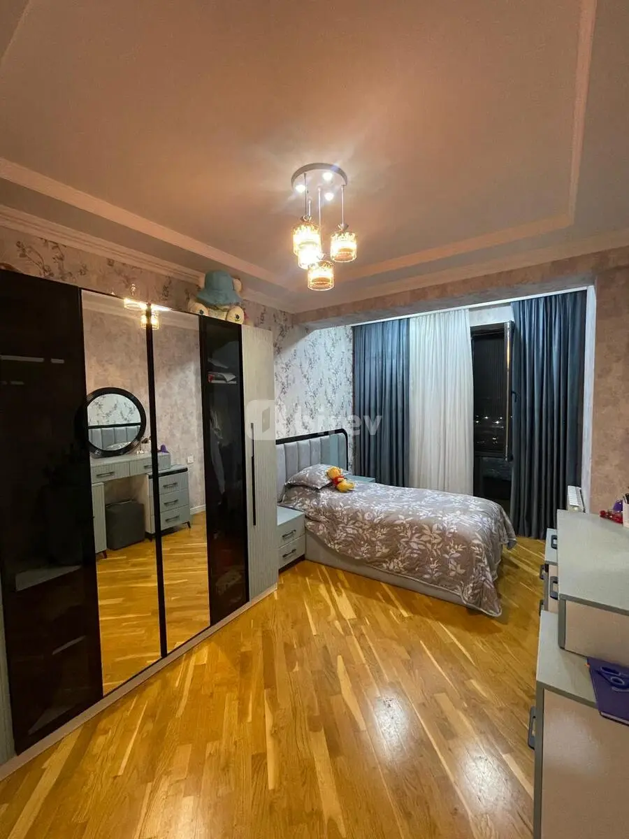 4-комнатная квартира, Хатаинский район, Gəncə pr., Баку — фото 3