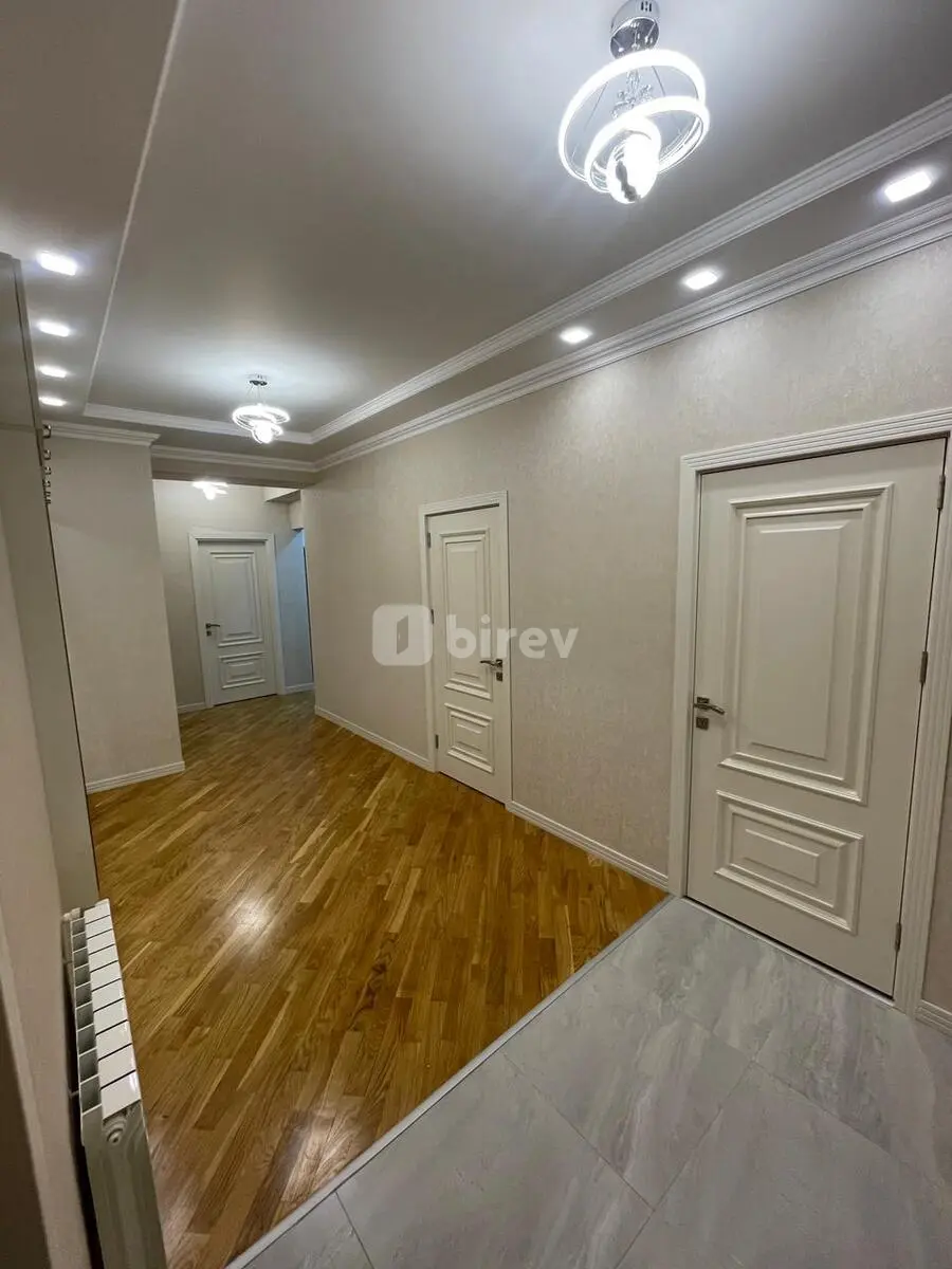 4-комнатная квартира, Хатаинский район, Gəncə pr., Баку — фото 9