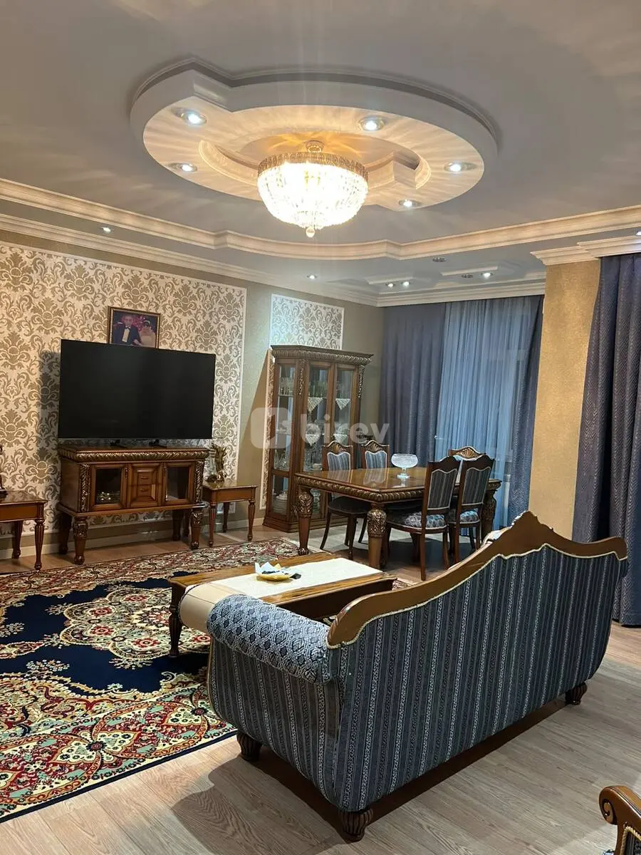 4-комнатная квартира, Хатаинский район, Həsən Salmani küç. 17, Баку — фото 2