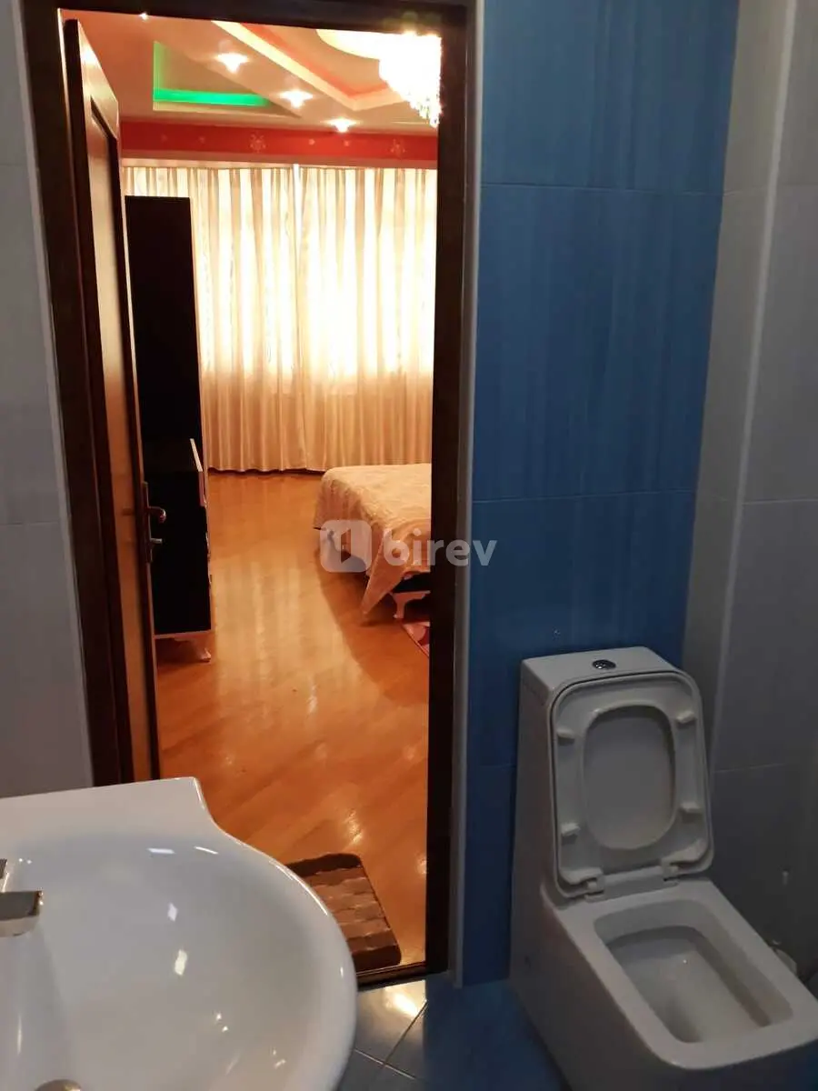 4-комнатная квартира, Ясамальский район, İnşaatçılar pr., Баку — фото 3
