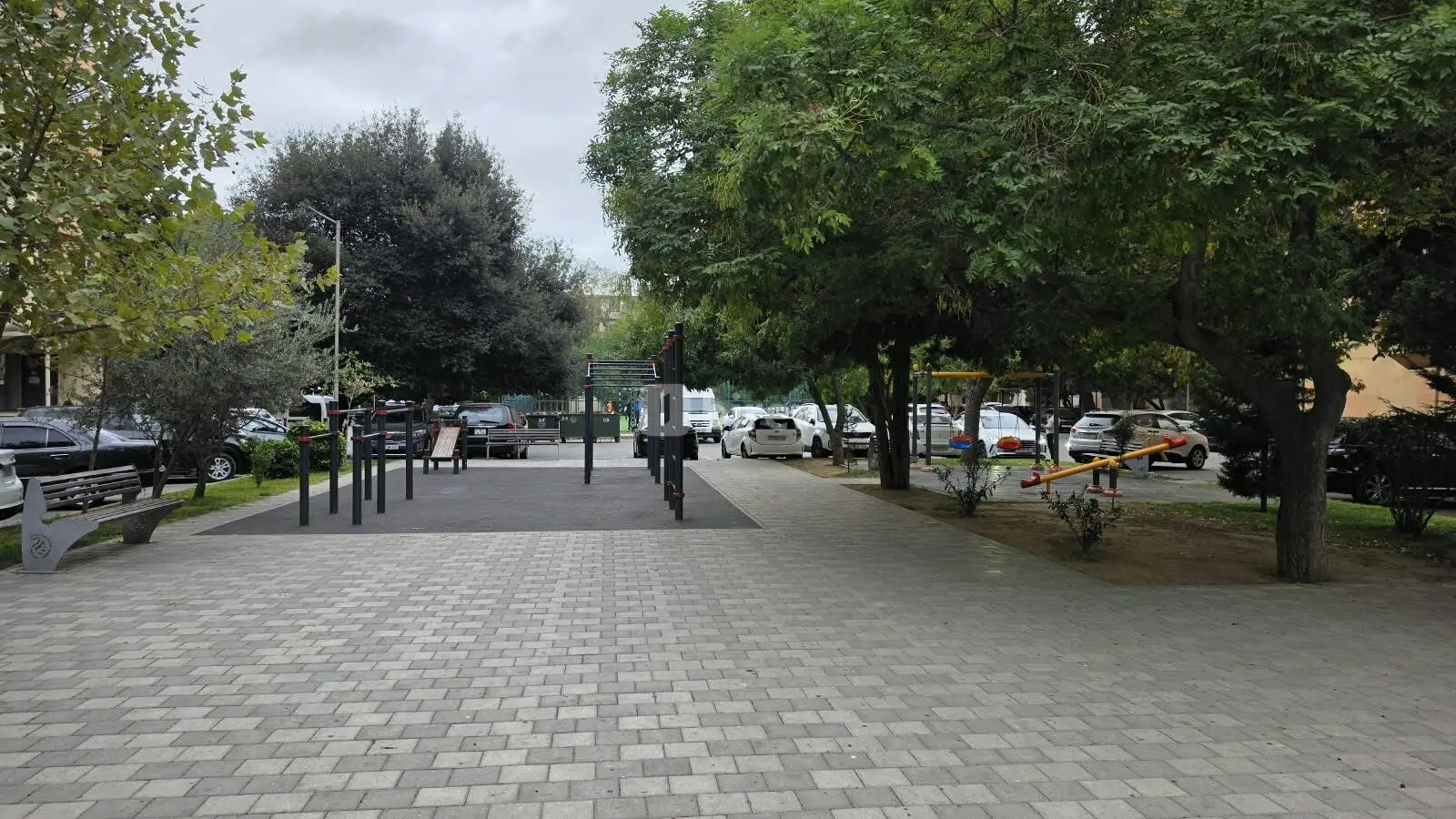 3-комнатная квартира, Низаминский район, Elşən Süleymanov küçəsi, Баку — фото 2
