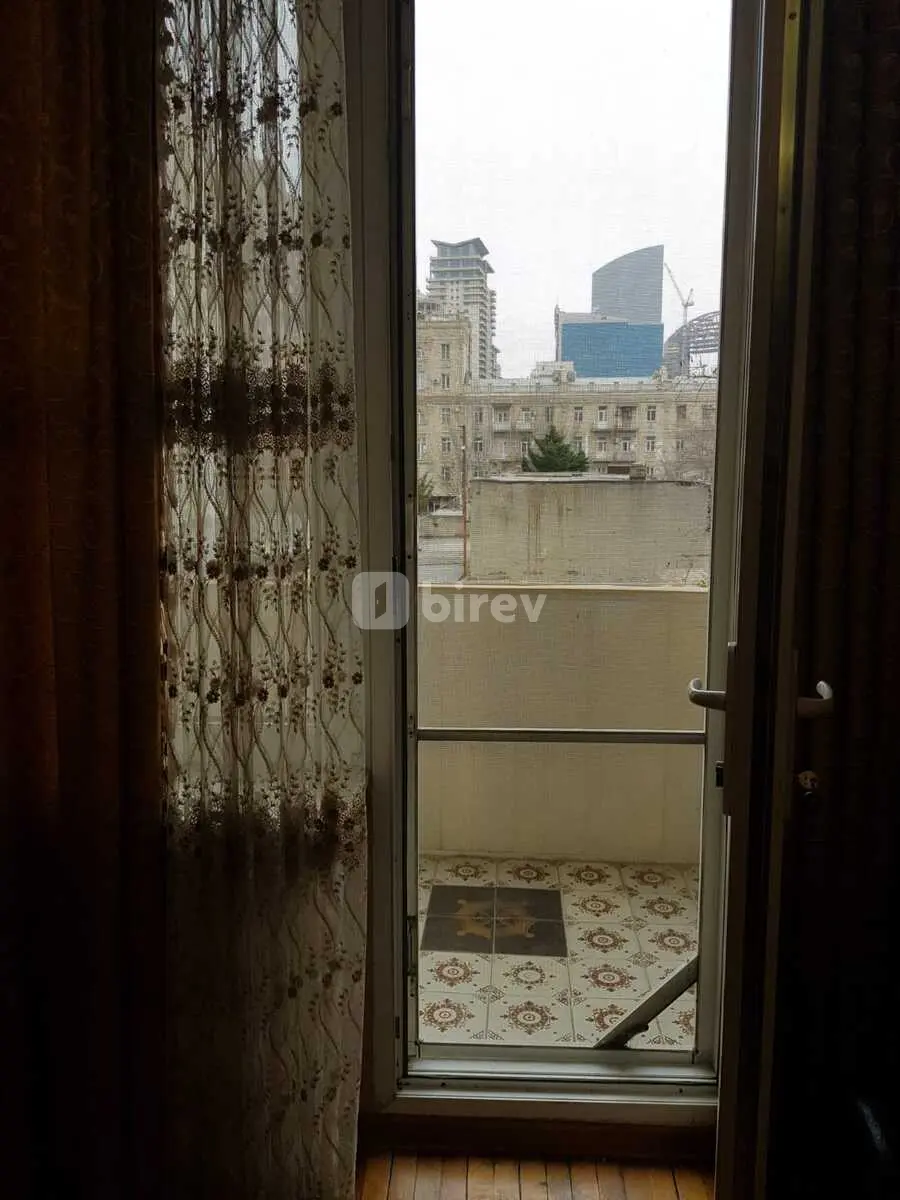 3-комнатная квартира, Насиминский район, D. Əliyeva küç, Баку — фото 18