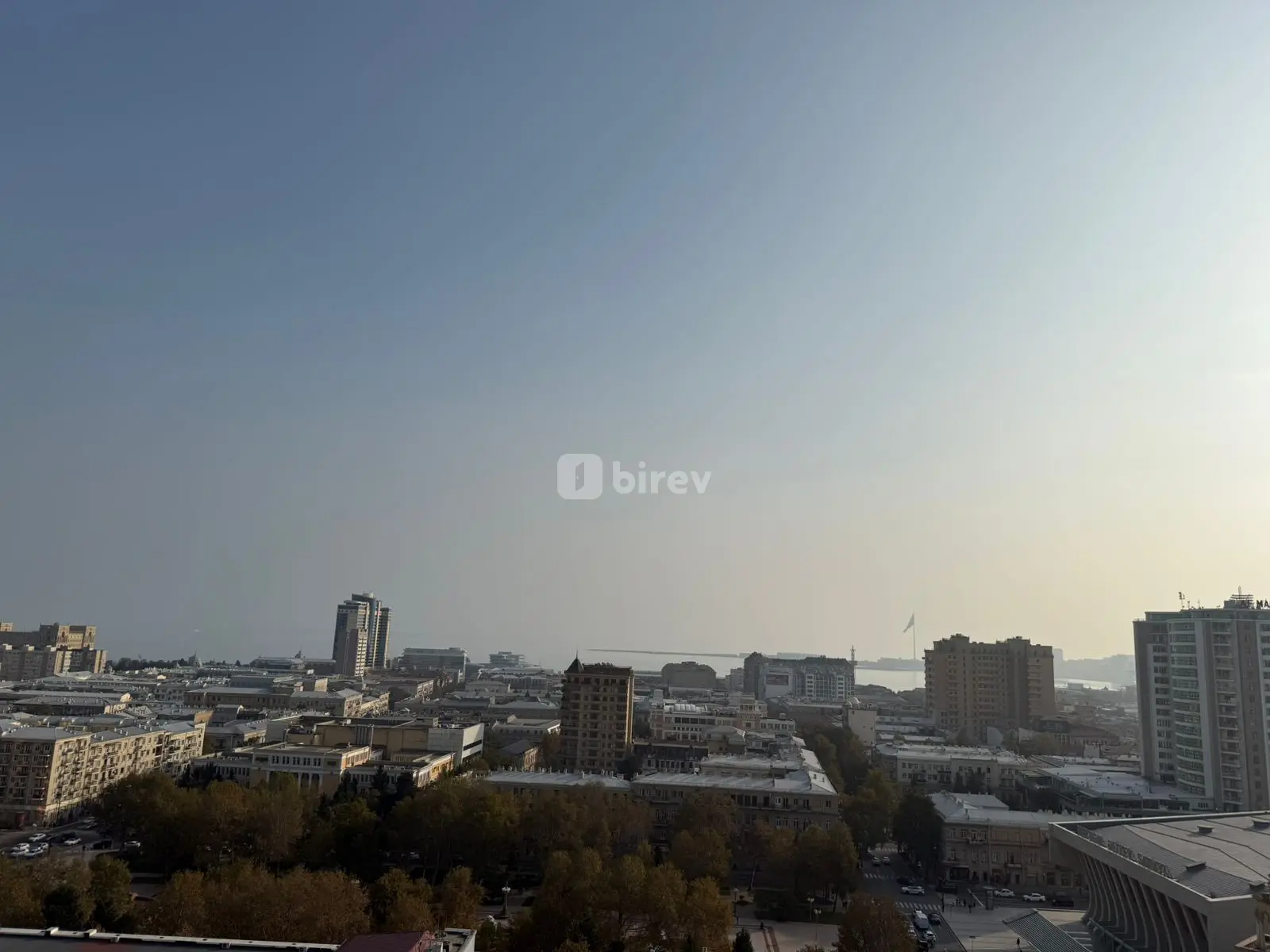 4-комнатная квартира, Насиминский район, Bülbül pr., Баку — фото 3