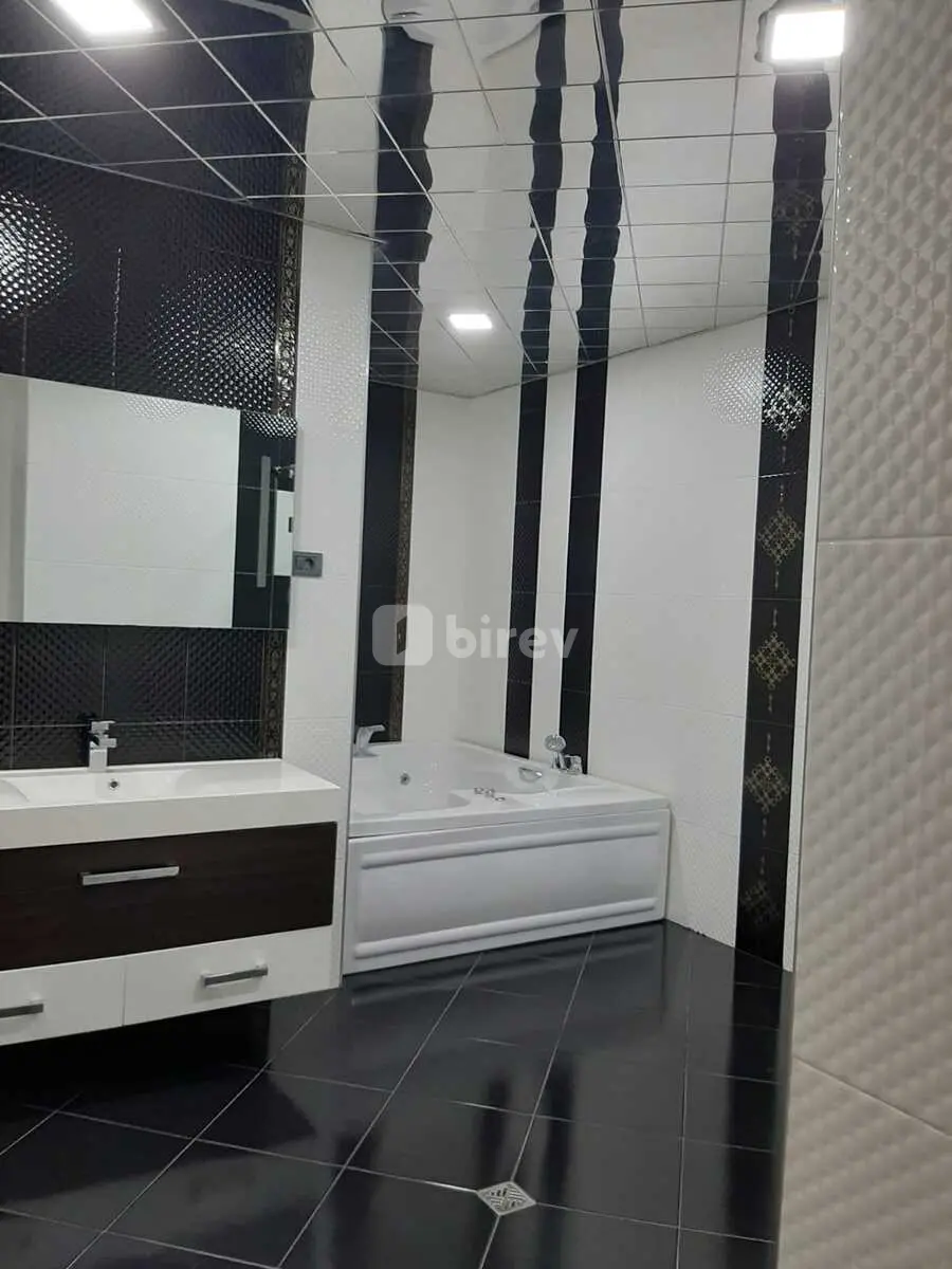 4-комнатная квартира, Насиминский район, Bülbül pr., Баку — фото 21
