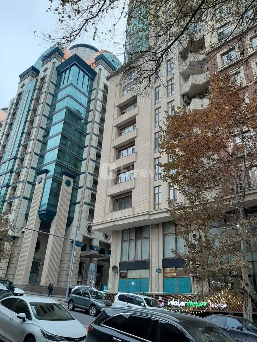 4-комнатная квартира, Насиминский район, Bülbül pr., Баку — фото 23