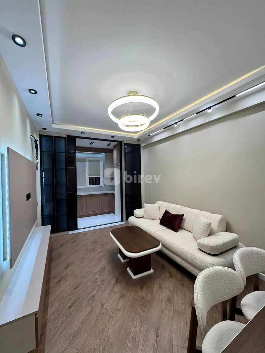 3-комнатная квартира, Хатаинский район, Xudu Məmmədov küç., Баку — фото 1
