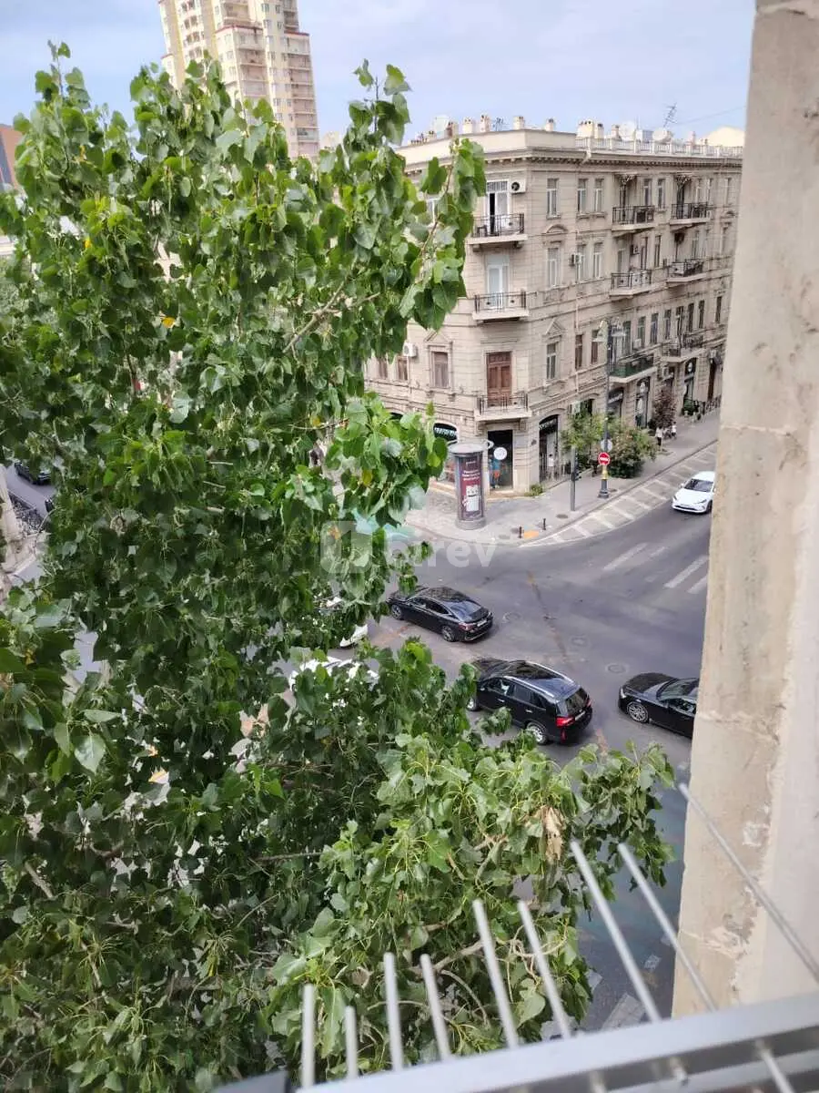 2-комнатная квартира, Низаминский район, Nizami küçəsi, Баку — фото 12