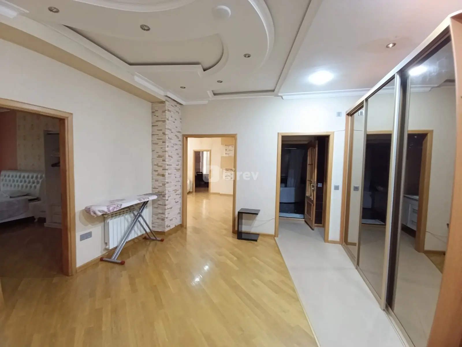 3-комнатная квартира, Ясамальский район, Şamil Əzizbəyov küç. 55, Баку — фото 3