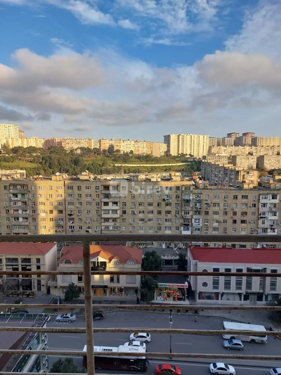 3-комнатная квартира, пос. Ази Асланов, Həzi Aslanov qəs., Хатаинский район — фото 9