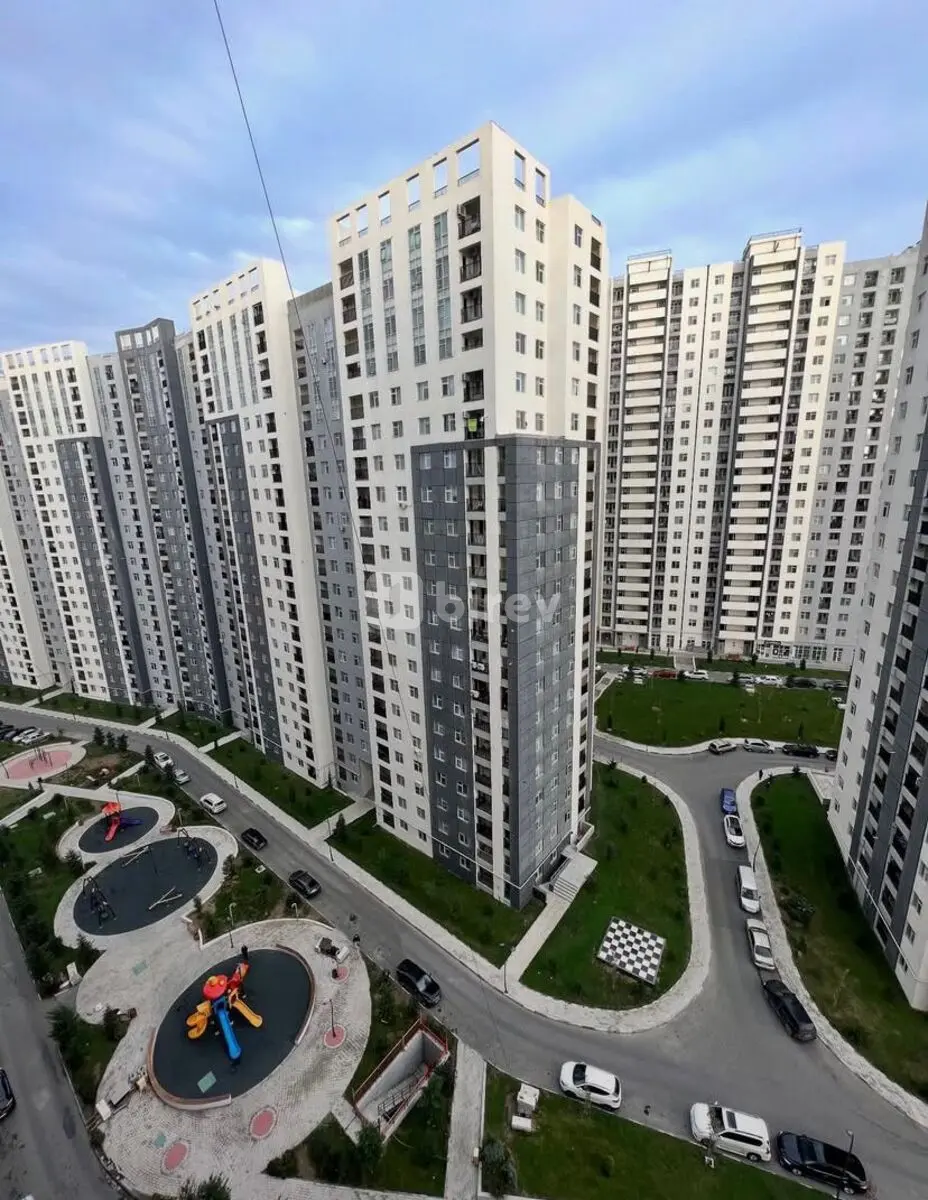 4-комнатная квартира, пос. Ази Асланов, Gəncə pr, Хатаинский район — фото 1