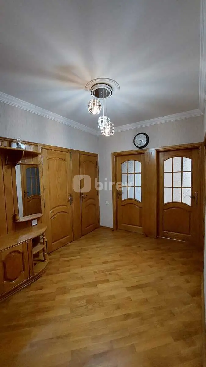 3-комнатная квартира, 8-й микрорайон, S.S.Axundov küçəsi, Бинагадинский район — фото 1
