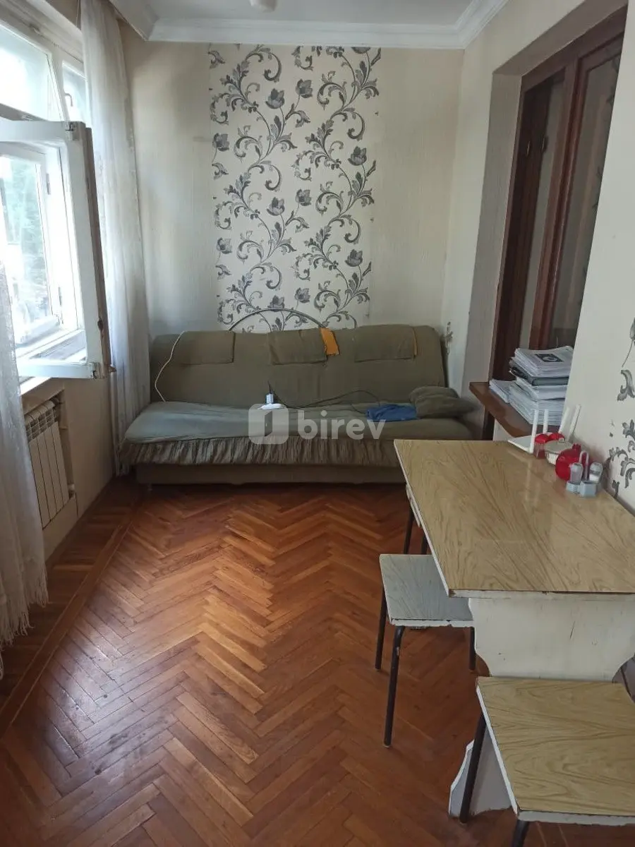 4-комнатная квартира, Насиминский район, Azadlıq prospekti 74, Баку — фото 1