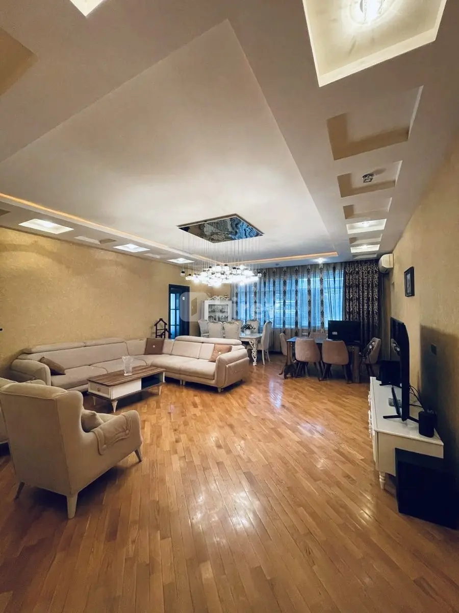 4-комнатная квартира, Насиминский район, Mərdanov Qardaşları küç., Баку — фото 2
