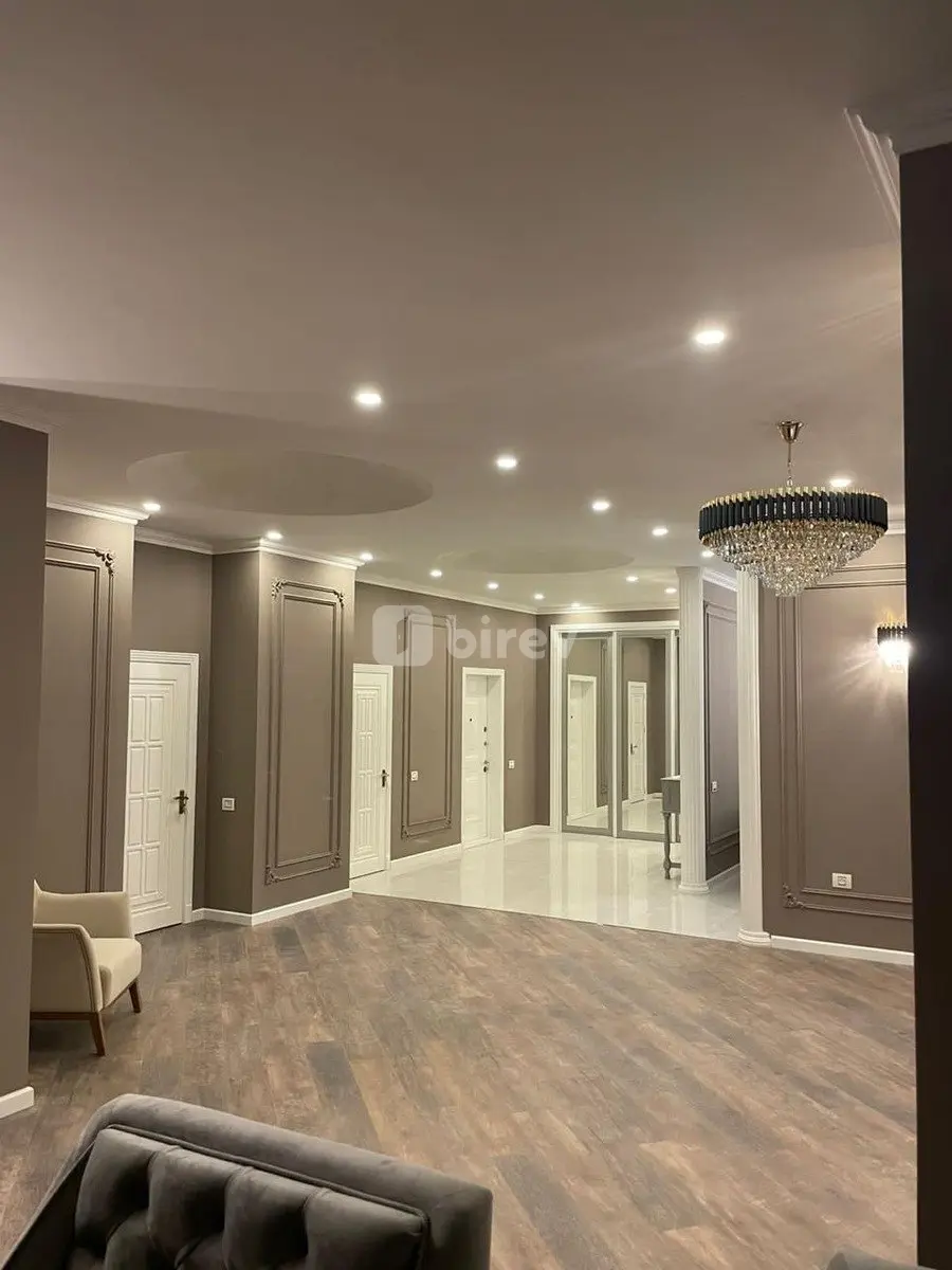 4-комнатная квартира, Наримановский район, Möhsüm Sənani 125, Баку — фото 4
