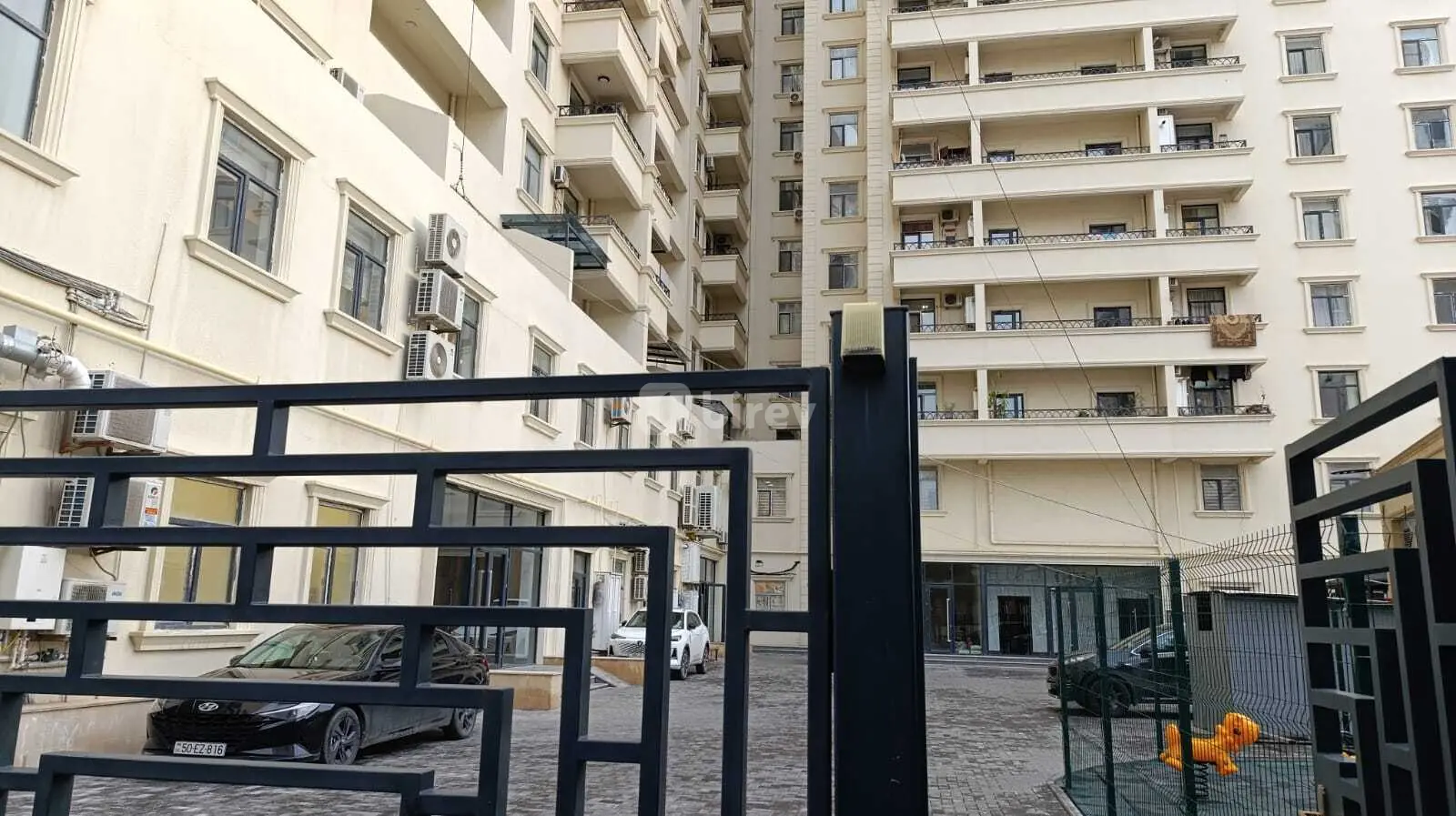 4-комнатная квартира, Насиминский район, Azadlıq prospekti, Баку — фото 4