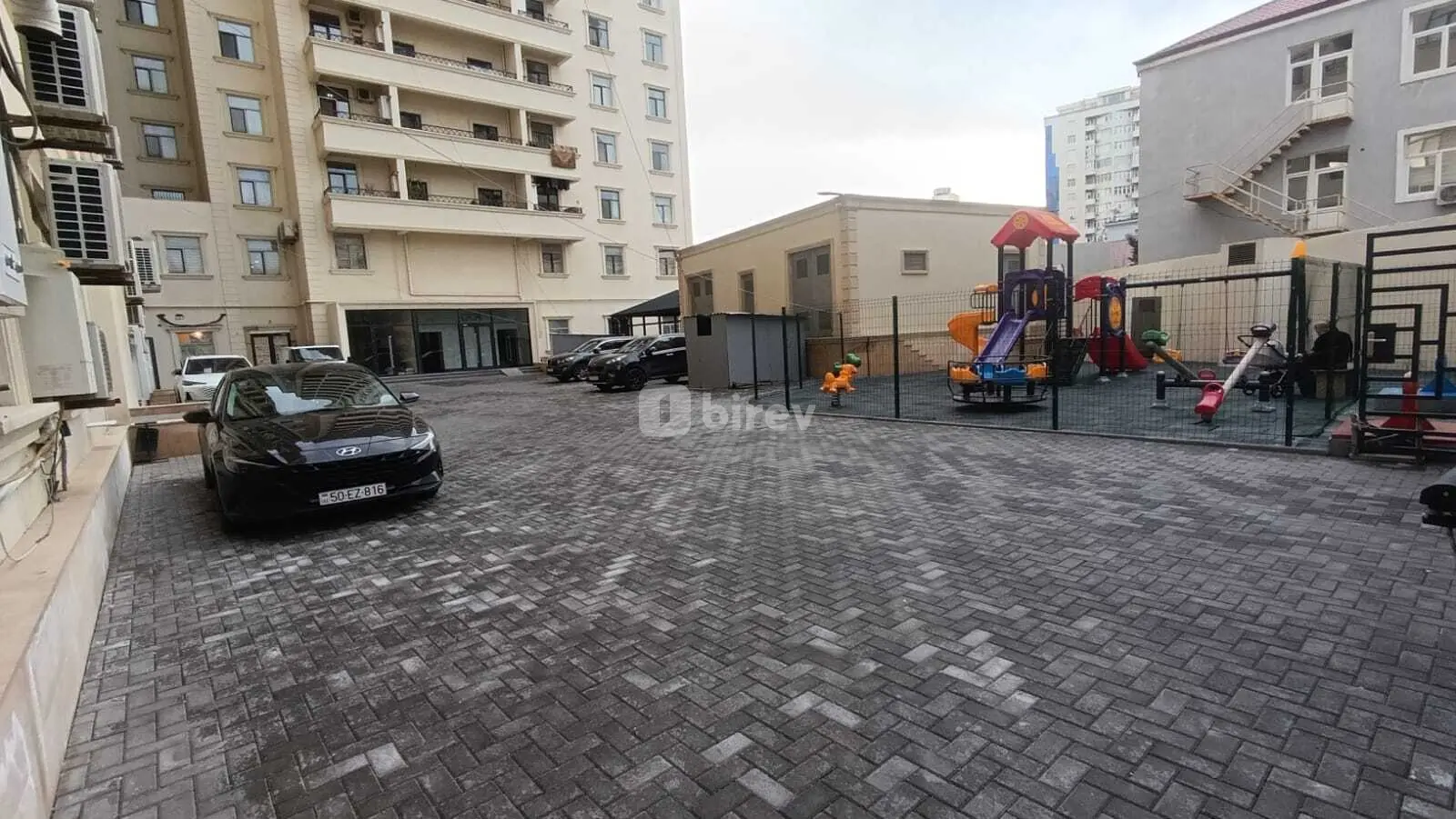 4-комнатная квартира, Насиминский район, Azadlıq prospekti, Баку — фото 6