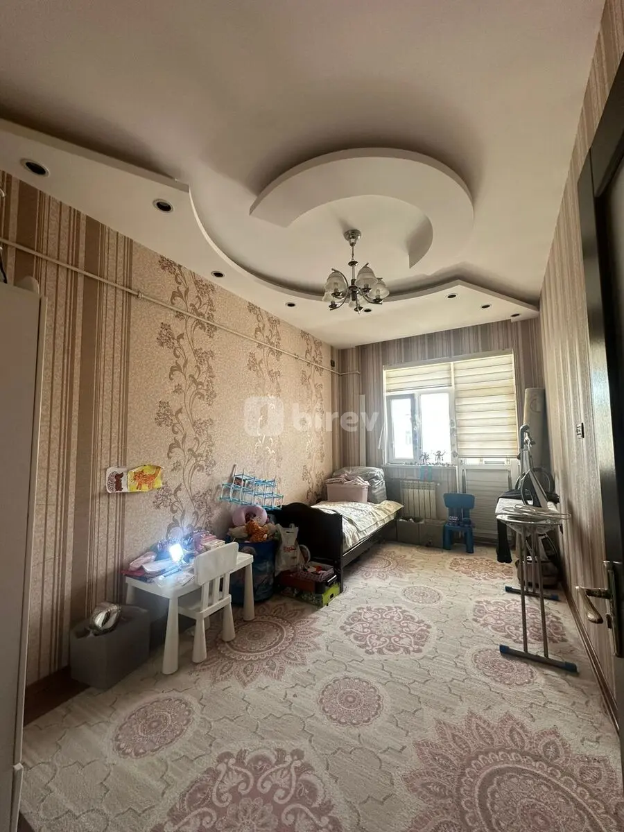 3-комнатная квартира, 8-й микрорайон, Rövşən Hüseynov küçəsi, Бинагадинский район — фото 6