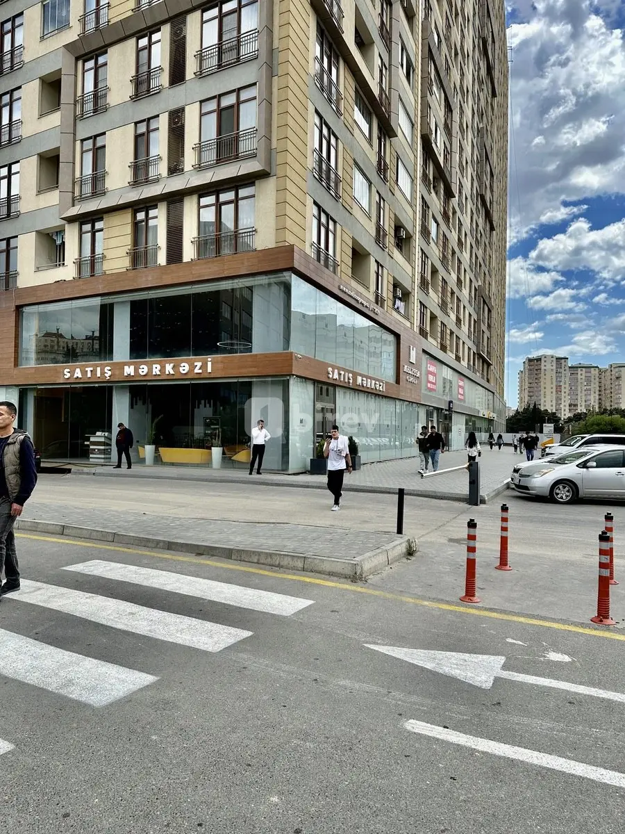 3-комнатная квартира, Ясамальский район, Həsən bəy Zərdabi pr., 202 a., Баку — фото 1