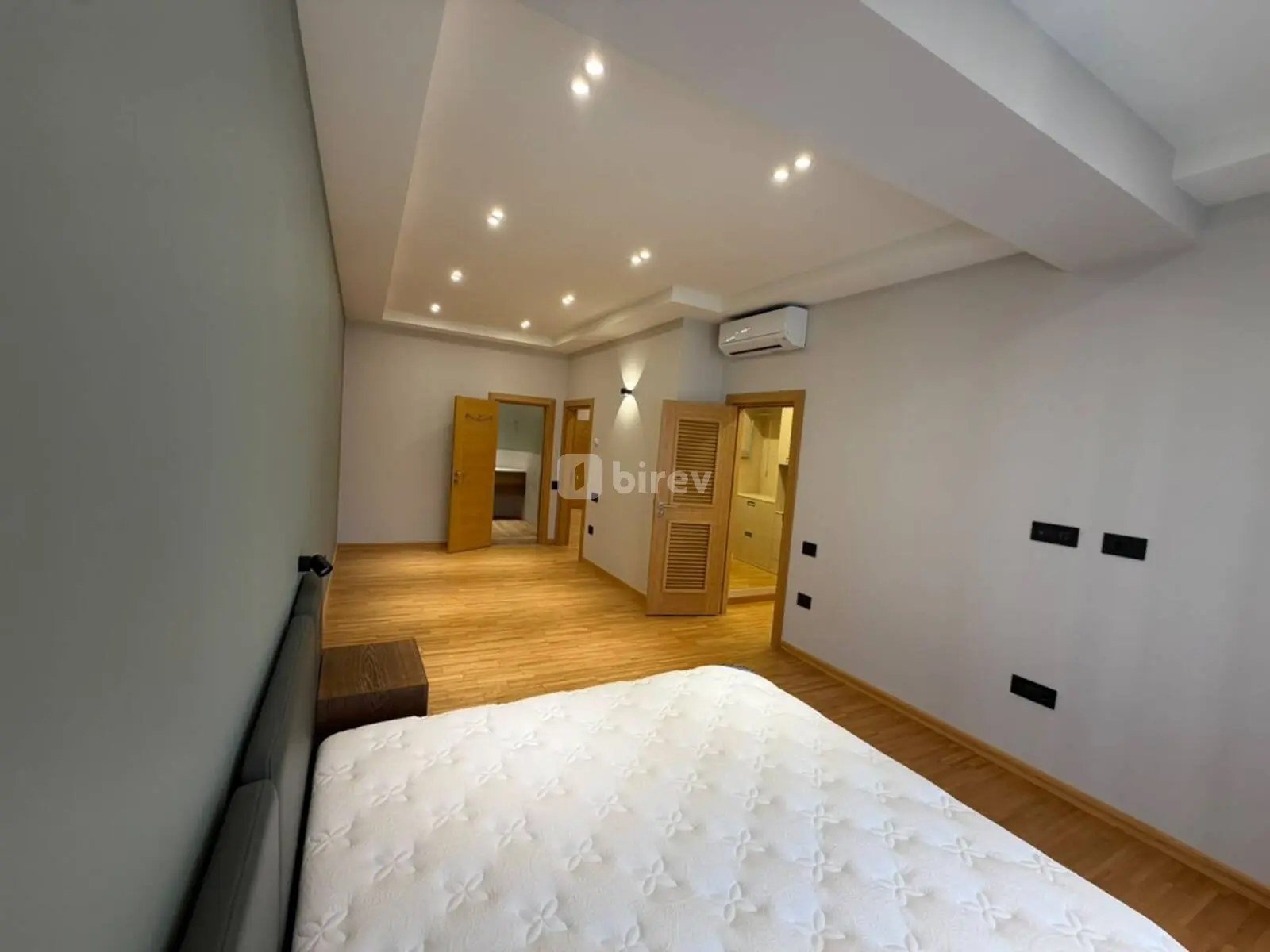 4-комнатная квартира, Насиминский район, Bülbül pr., Баку — фото 5